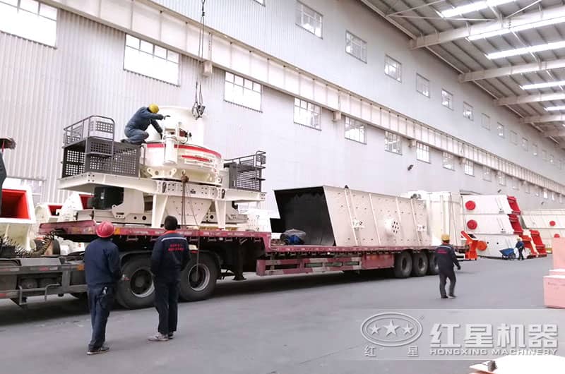 打砂機(jī)裝車，直接發(fā)往客戶作業(yè)現(xiàn)場